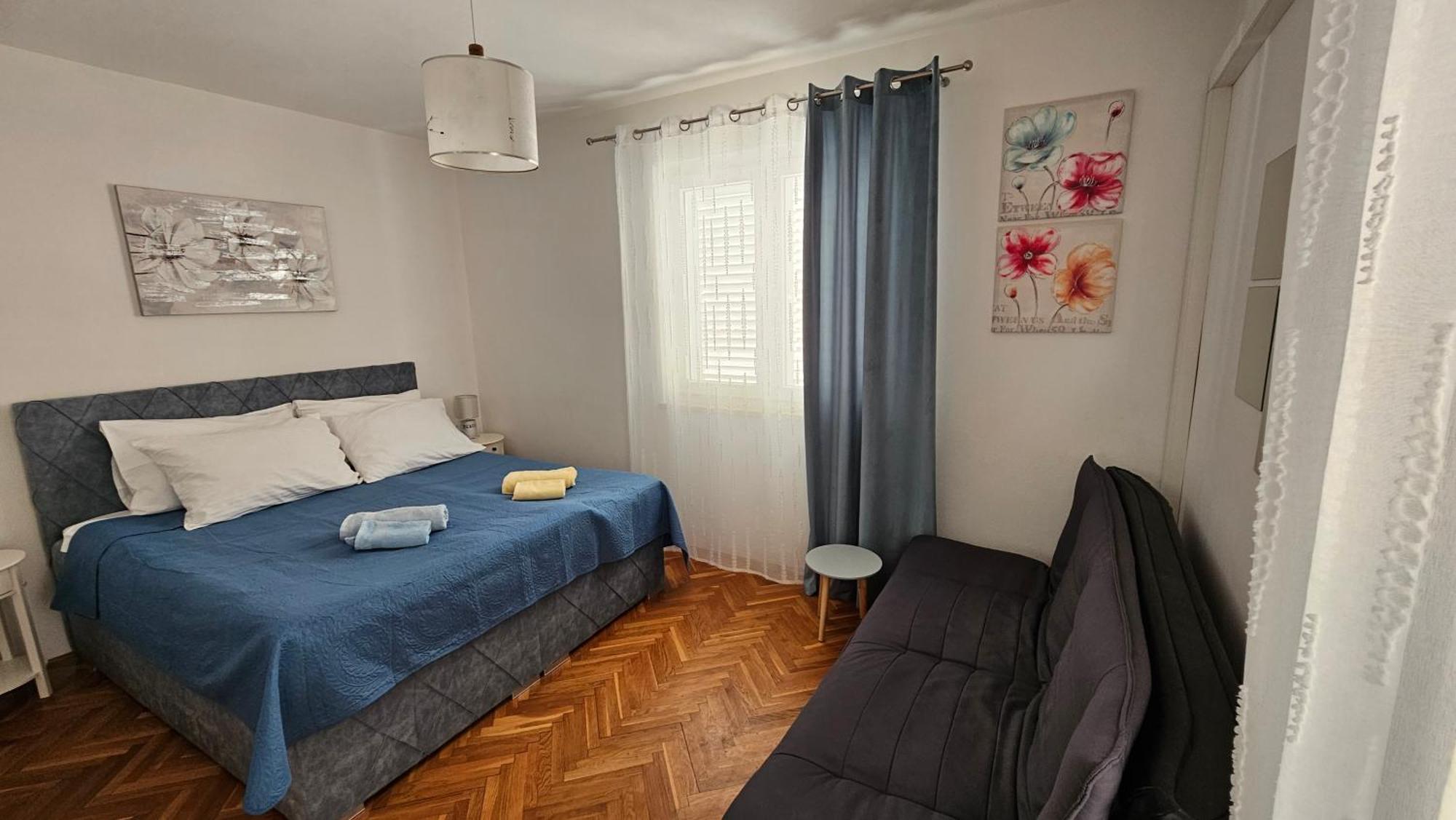 Apartmani Lidija โลปาร์ ภายนอก รูปภาพ